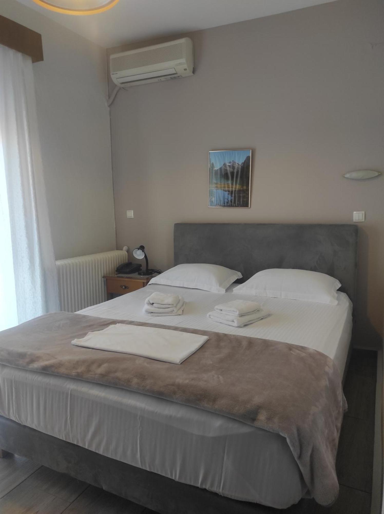 Ενοικιαζόμενα Δωμάτια Ενιπεύς- Rooms Enipeas リトコロン エクステリア 写真